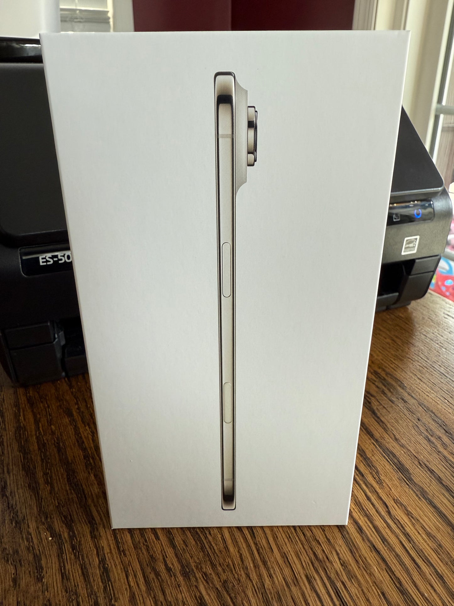 25-91 - Sure Tip Donations! - iPhone Air, 256gb, Light Gold - 19262